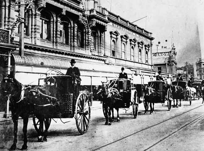 Hansom cabs in Wellington, 1910