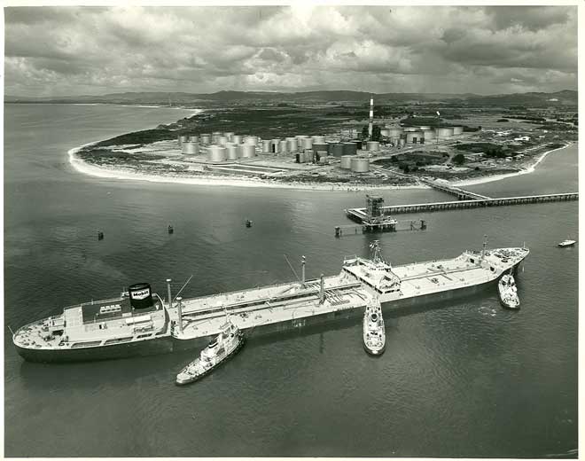 Importing oil, Marsden Point