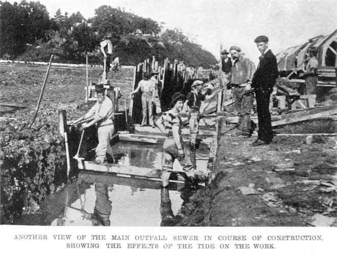 Laying the main, 1901