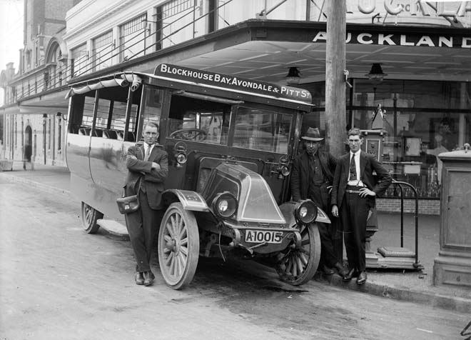 Motorbus