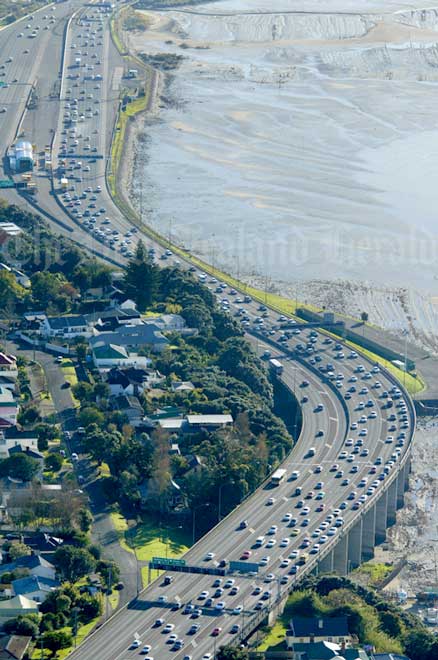 Auckland motorway traffic