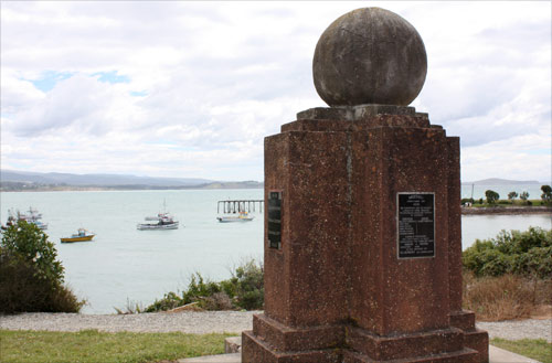 Moeraki monument