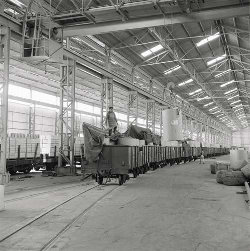 Unloading paper