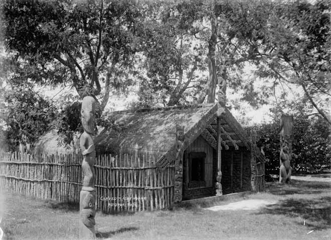 Te Wharepuni-a-Māui