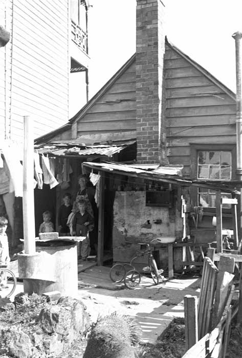 Decrepit dwelling