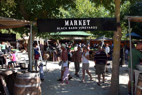 Farmers' market