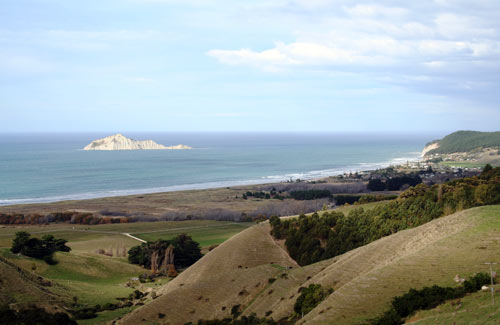 Waimārama and Bare Island (Motu-o-Kura)