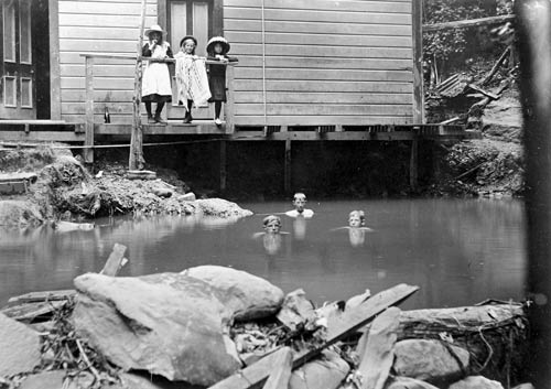 Mōrere hot springs, about 1910