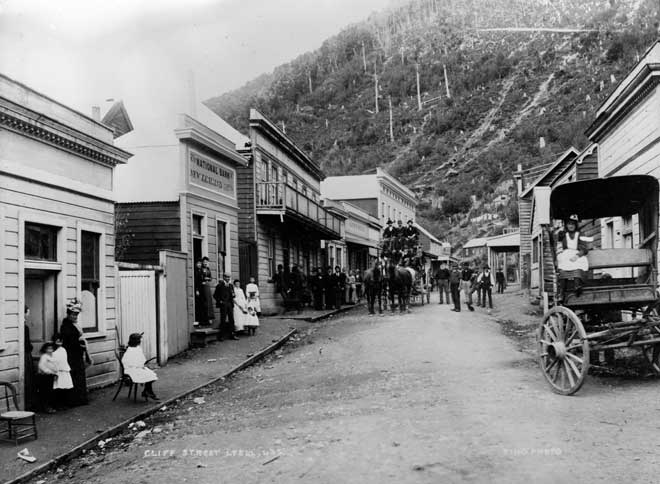 Cliff Street, Lyell, 1900