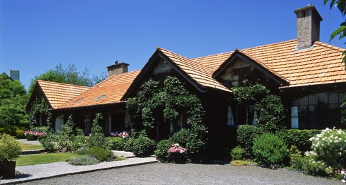Whare Ra exterior
