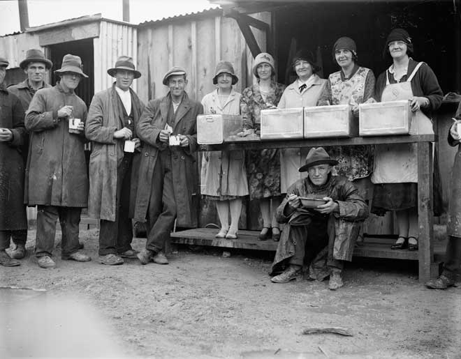 Soup kitchen, Wellington, around 1932