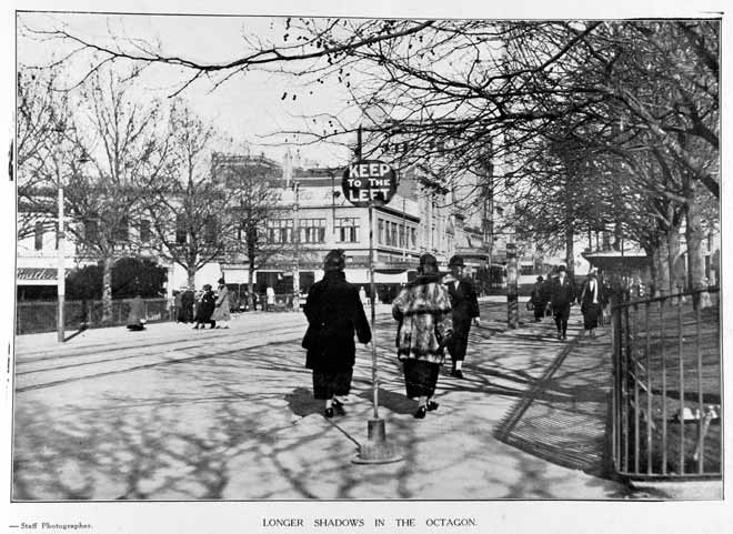 ‘Keep to the left’ sign, Dunedin, 1926