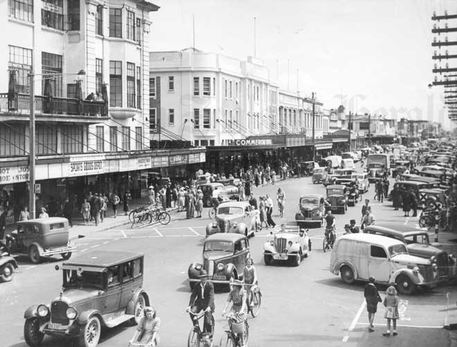 Cars in Hamilton