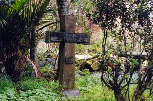 Huirangi cross