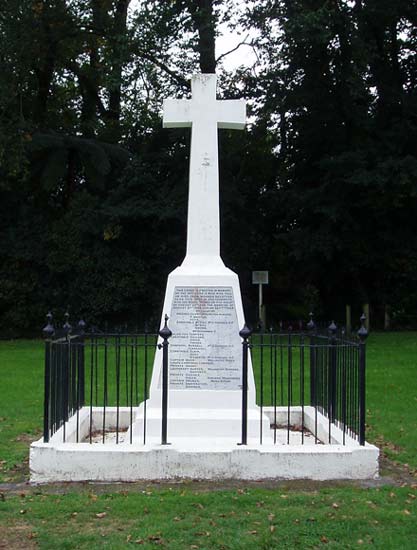 Te Ngutu-o-te-manu memorial