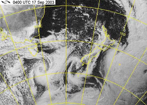 Storm forming, 31 October 2004