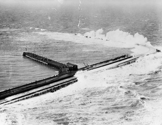Napier breakwater