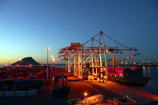 Container cranes, Sulphur Point