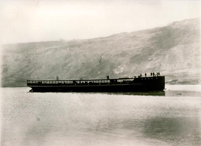 The <em>Earnslaw</em> after launching