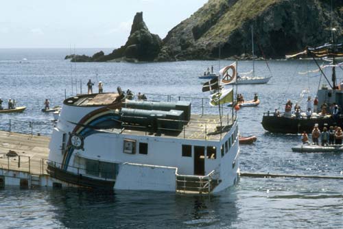 Sinking the <em>Rainbow Warrior</em>