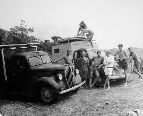 Transporting surfboards