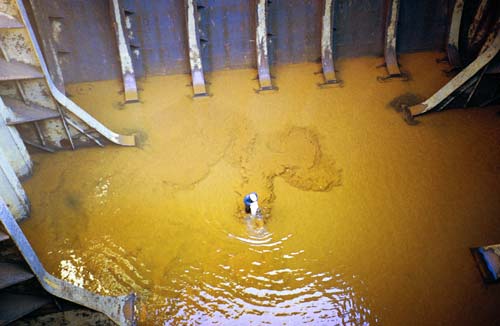 Checking ballast water