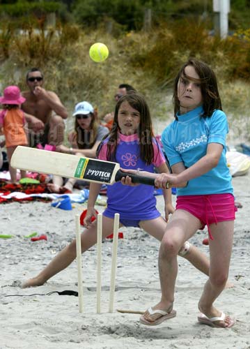 Beach cricket 