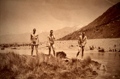 Skinny-dipping