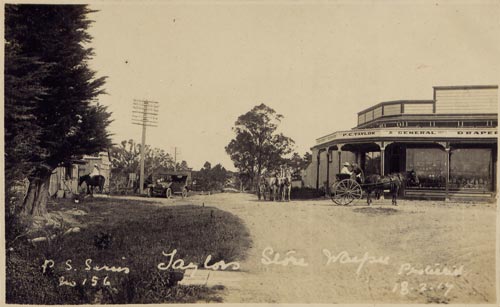 A Waipū store, 1917 