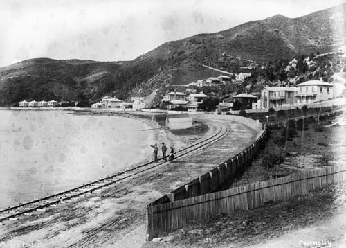 Early Oriental Bay