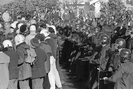 Anti-apartheid protestors, Hamilton
