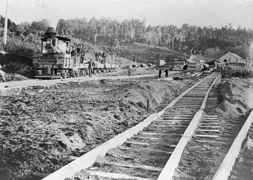 Railway line, Mōkai