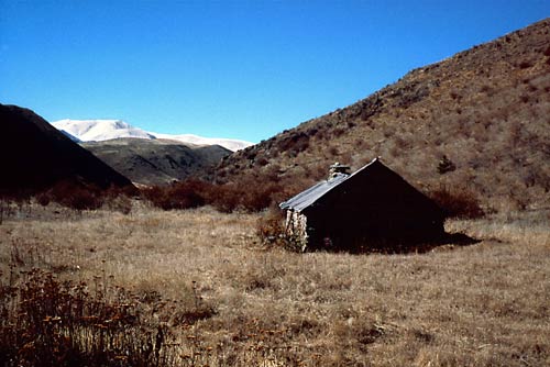 Boundary hut, Grampian Hills Station