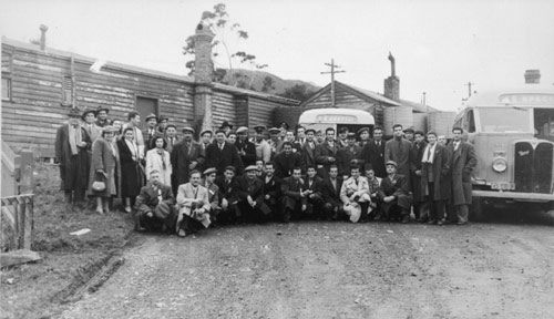 Greek refugees en route to Pahīatua camp