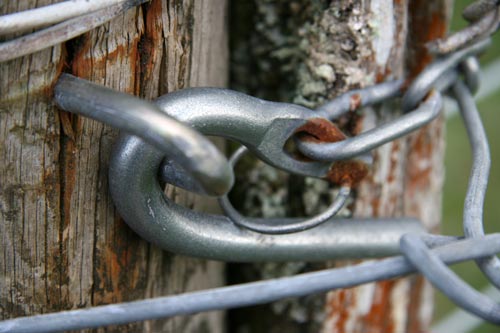 Standard commercially-made gate catch 