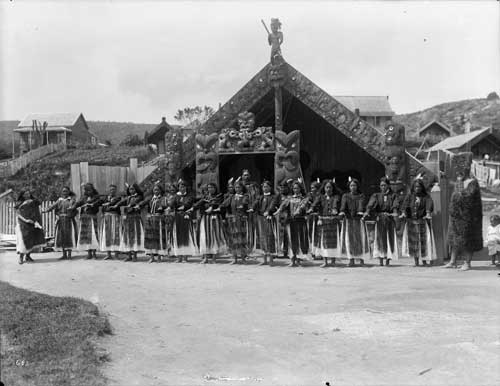 Early tourist attractions, Whakarewarewa 