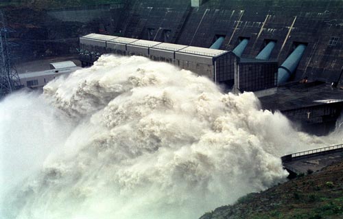 Clyde Dam spillway 