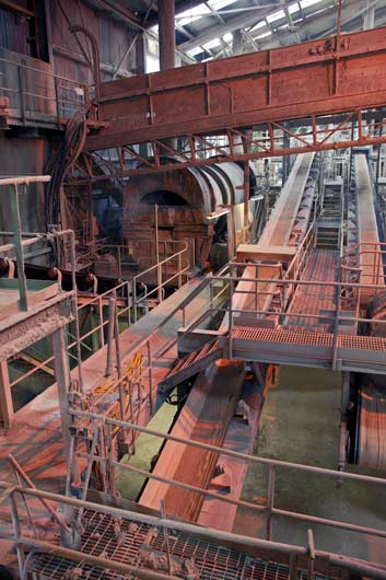 Superphosphate den