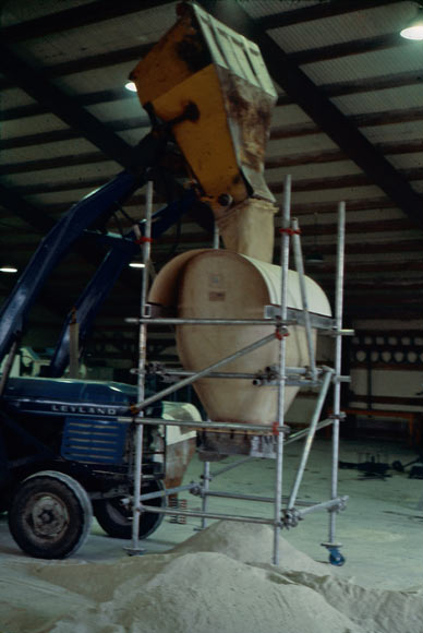 Aircraft fertiliser hopper