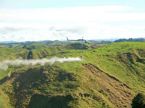 Topdressing by helicopter