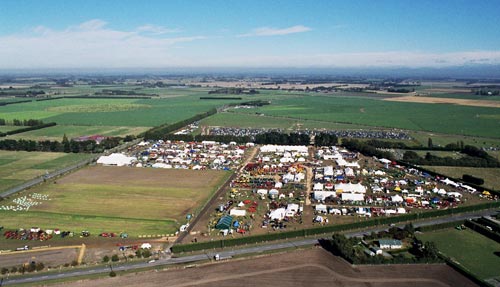 South Island Agricultural Field Day, 2001