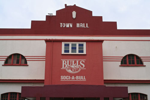 Soci-a-bull sign 