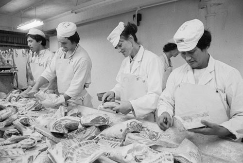 Lamb cutting department