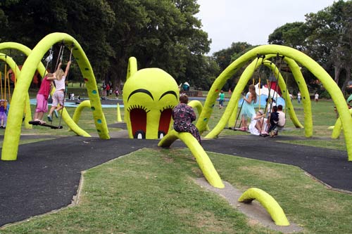Octopus swings, Kōwhai Park 