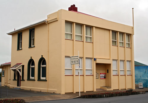 Ōtaki bank