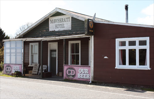 Māwheraiti hotel 