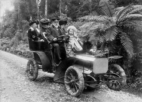 Seddon in a car 