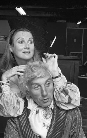 Ray Henwood, actor