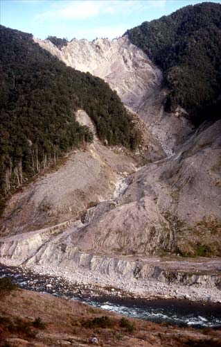 Buller Gorge landslide