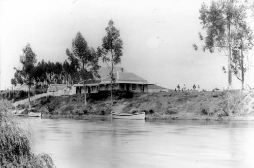 Te Teko Hotel, about 1900 